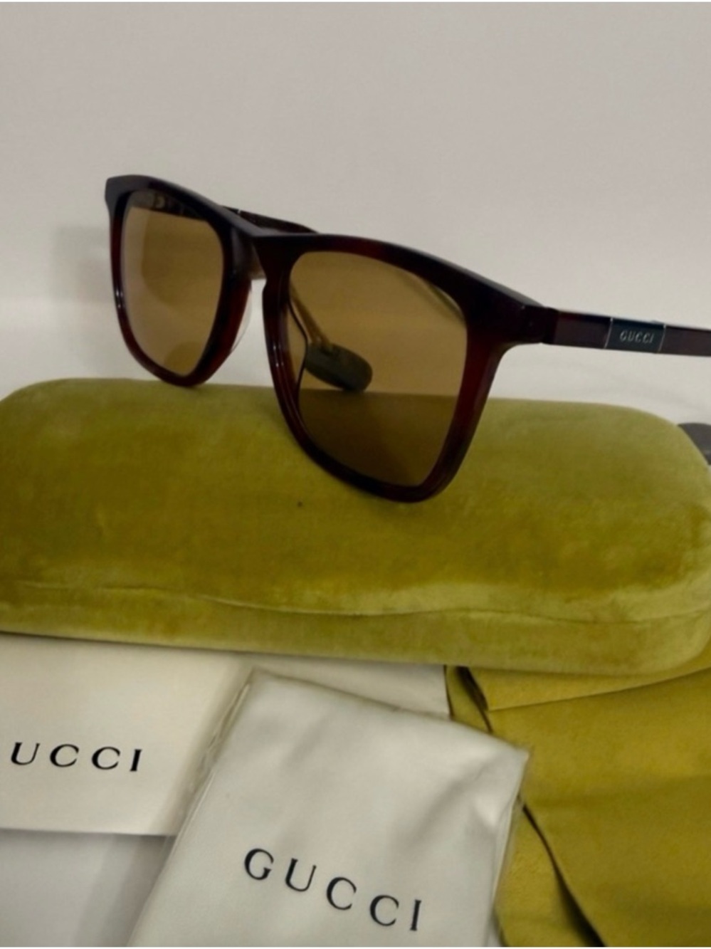 NWT $812 GUCCI  Brown Square Sunglasses GG0843S 003 Unisex